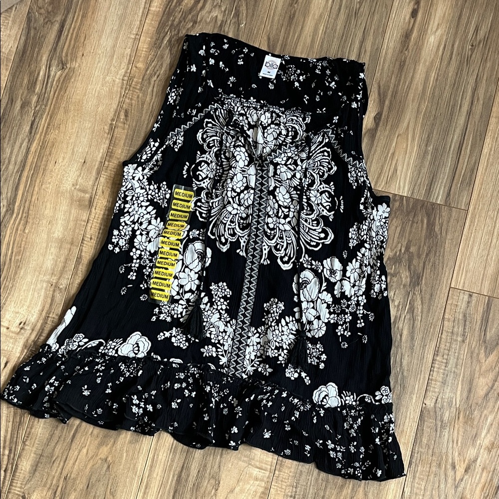 NWT M Bila Boho Black and White Floral Sleeveless Top